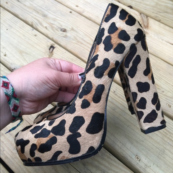 Steve Madden Real Fur Platform Heels Size 7.5M EUC - Picture 3 of 7